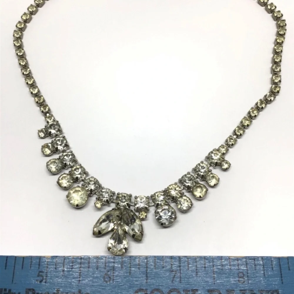 Vintage‎ Weiss Necklace